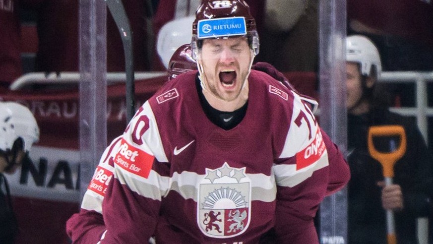 Latvia expels Sweden!  Also Canada and the United States in the semi-finals