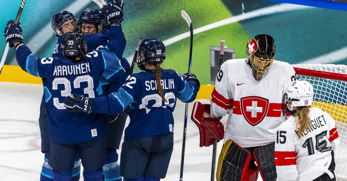 Die-Schweizerinnen-unterliegen-Finnland-haben-im-Viertelfinal-einen-Nachteil