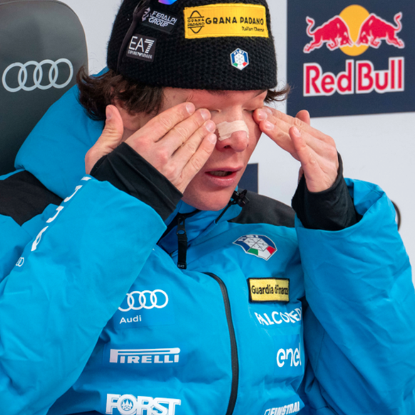 Der Sieger Giovanni Franzoni (ITA) wischt sich die Freudentränen aus den Augen. xettx, Oesterreich, Kitzbühel, 24.01.2026, Ski Alpin, Hahnenkamm Rennen, 2025 2026, 5th Men Abfahrt, Streif *** The winn ...