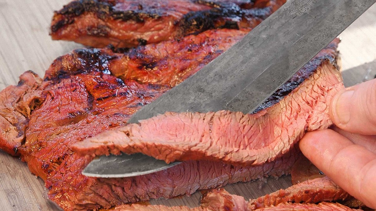 vodka wodka steak marinade essen food kochen grill bbq https://bbqpitboys.com/blogs/recipes/vodka-steak