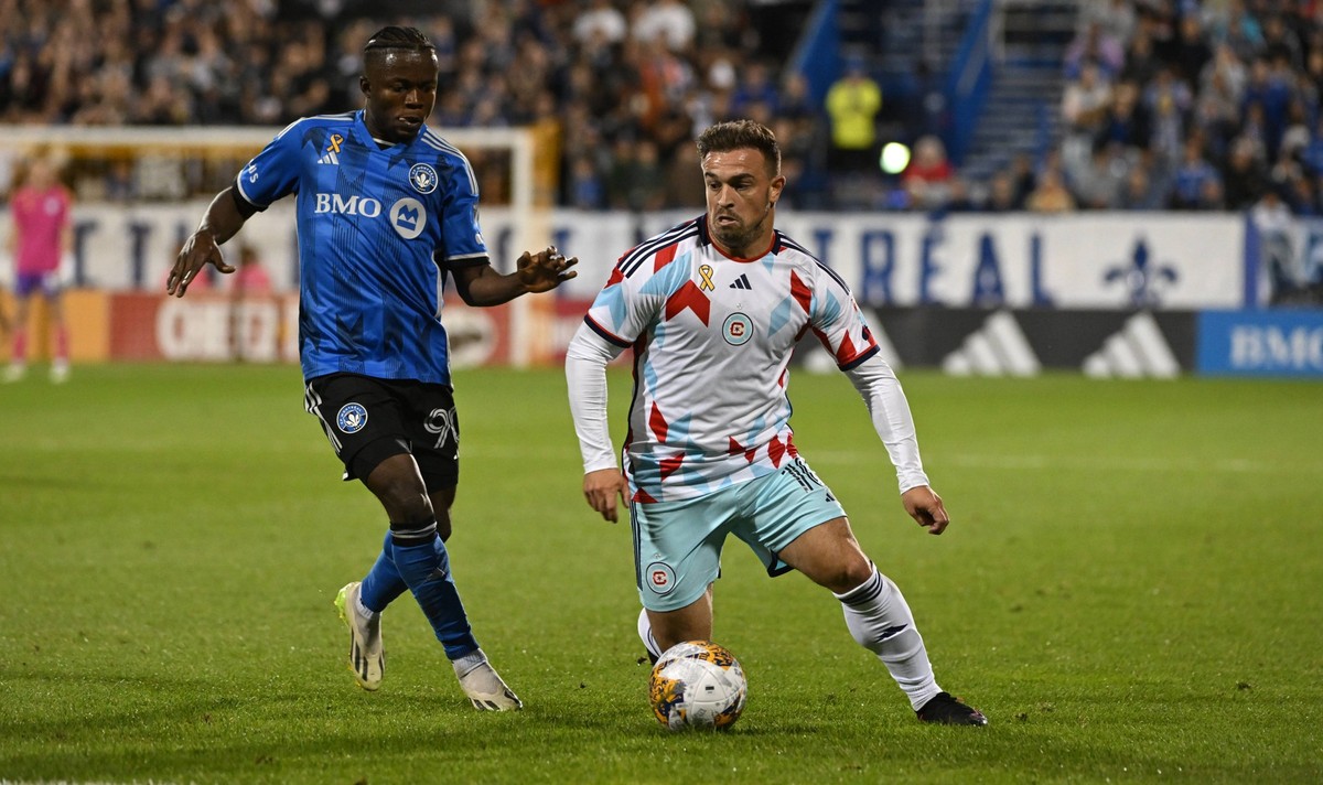 MLS, Fussball Herren, USA Chicago Fire at CF Montreal Sep 16, 2023 Montreal, Quebec, CAN Chicago Fire midfielder Xherdan Shaqiri 10 plays the ball defended by CF Montreal forward Kwadwo Opoku 90 in th ...
