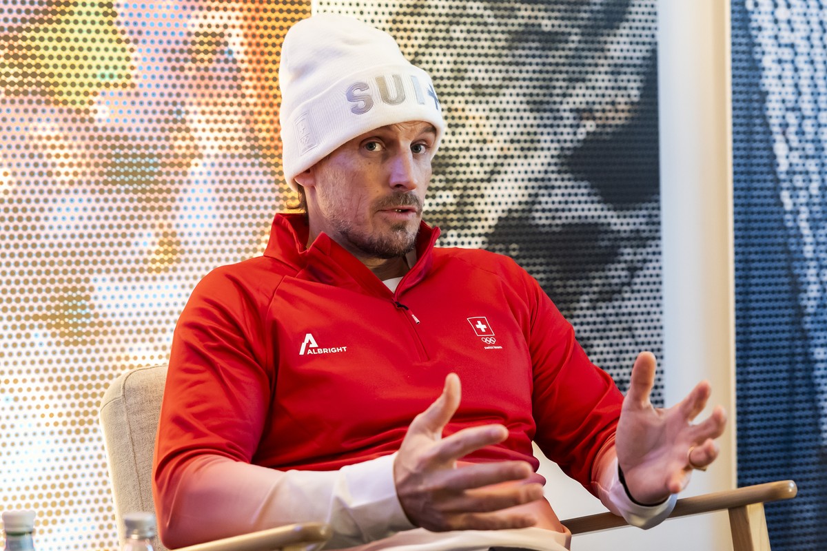 Patrick Fischer, head coach of the Swiss national ice hockey team, speaks to the media, during a press conference of Switzerlands ice hockey team at the House of Switzerland, during the 2026 Olympic  ...