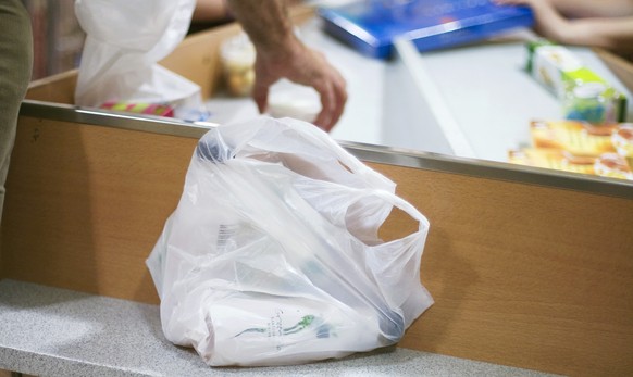 Symbol der Wegwerfgesellschaft: Plastiktaschen.