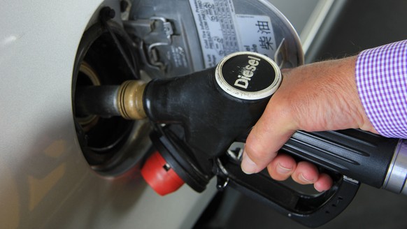 Dieselkraftstoff, diesel, Tanken (SYmbolbild)