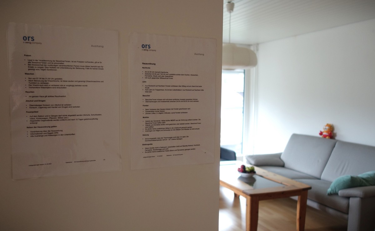 Pensionierte Ukrainerinnen und Ukrainer mit Schutzstatus S müssen in der Schweiz zu beengten, nicht altersgerechten Bedingungen wohnen. Voraussichtlich für immer. Und das völlig legal. Das zeigt ein B ...