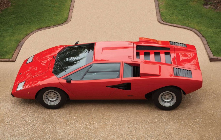 lamborghini countach 1971 http://petrolicious.com/the-lamborghini-countach-is-a-concept-car-come-true