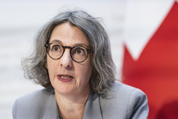 Anne Levy, Direktorin des Bundesamtes fuer Gesundheit BAG, spricht an der Medienkonferenz des Bundesrates zum Thema der Revision des Epidemiengesetzes, im Anschluss an die woechentliche Bundesratssitz ...