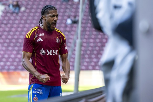 Florian Aye (SFC), laisse eclater sa joie, lors de la rencontre de football de Swiss Super League entre le Servette FC, SFC, et le Winterthur, FCW, ce samedi 27 septembre 2025 au Stade De Geneve a Gen ...