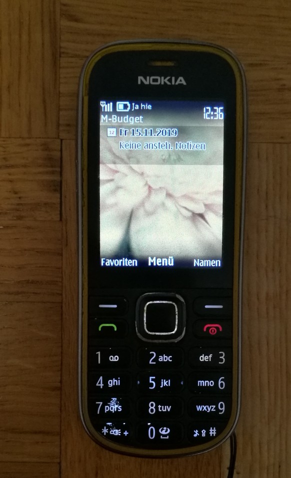 Das legendäre Motorola Razr kehrt zurück – beim Preis wirst du einklappen
Sollte bald mal ein neues Natel haben, so nach 9 Jahren Betrieb, zwei mal komplett ins Wasser gefallen (Reisbox wirkt), in Sch ...