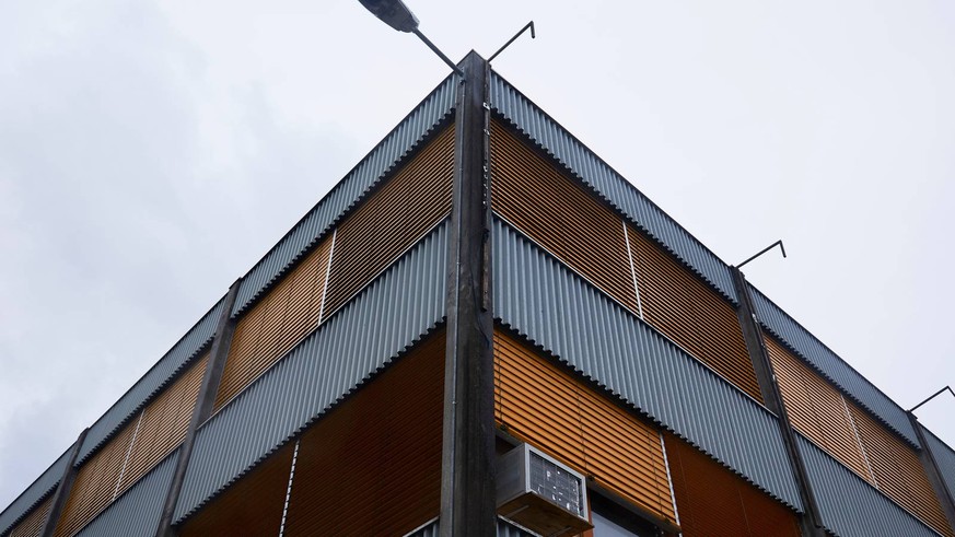 In der obersten Etage dieses Gewerbegebäudes in Kriens befindet sich die Moschee.