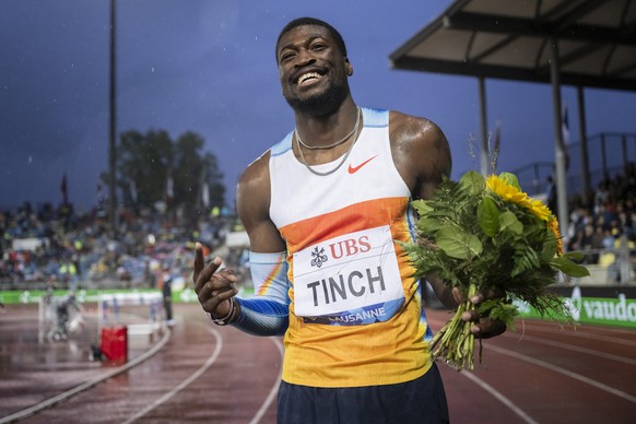epa12313042 Cordell Tinch of USA poses after winning the 110m Hurdles Men at the 50th edition of the Diamond League Athletissima athletics meeting in Lausanne, Switzerland, 20 August 2025. EPA/LAURENT ...