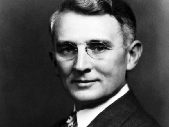 Dale Carnegie, 1937 

https://www.britannica.com/biography/Dale-Carnegie