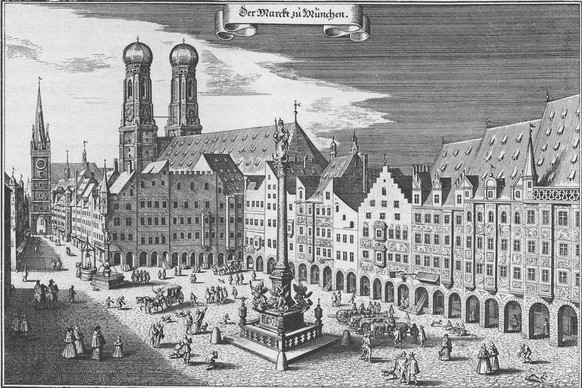 Am wunderschönen Marienplatz soll die Weisswurst erfunden worden sein.