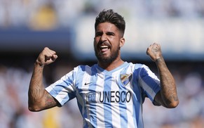 Garcia Sanchez bringt Malaga mit seinem 1:0 in der sechsten Minute früh auf den richtigen Weg.