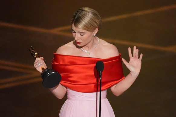 Jessie Buckley accepts the award for actress in a leading role for "Hamnet" during the Oscars on Sunday, March 15, 2026, at the Dolby Theatre in Los Angeles. (AP Photo/Chris Pizzello)
Jessie ...
