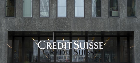 ZUM QUARTALSERGEBNIS DER CREDIT SUISSE, AM MITTWOCH, 26. APRIL 2017, ERHALTEN SIE FOLGENDE ARCHIVBILDER ---- Das Credit Suisse Gebaeude, aufgenommen am Mittwoch, 10. Februar 2016 in Zuerich Oerlikon.  ...