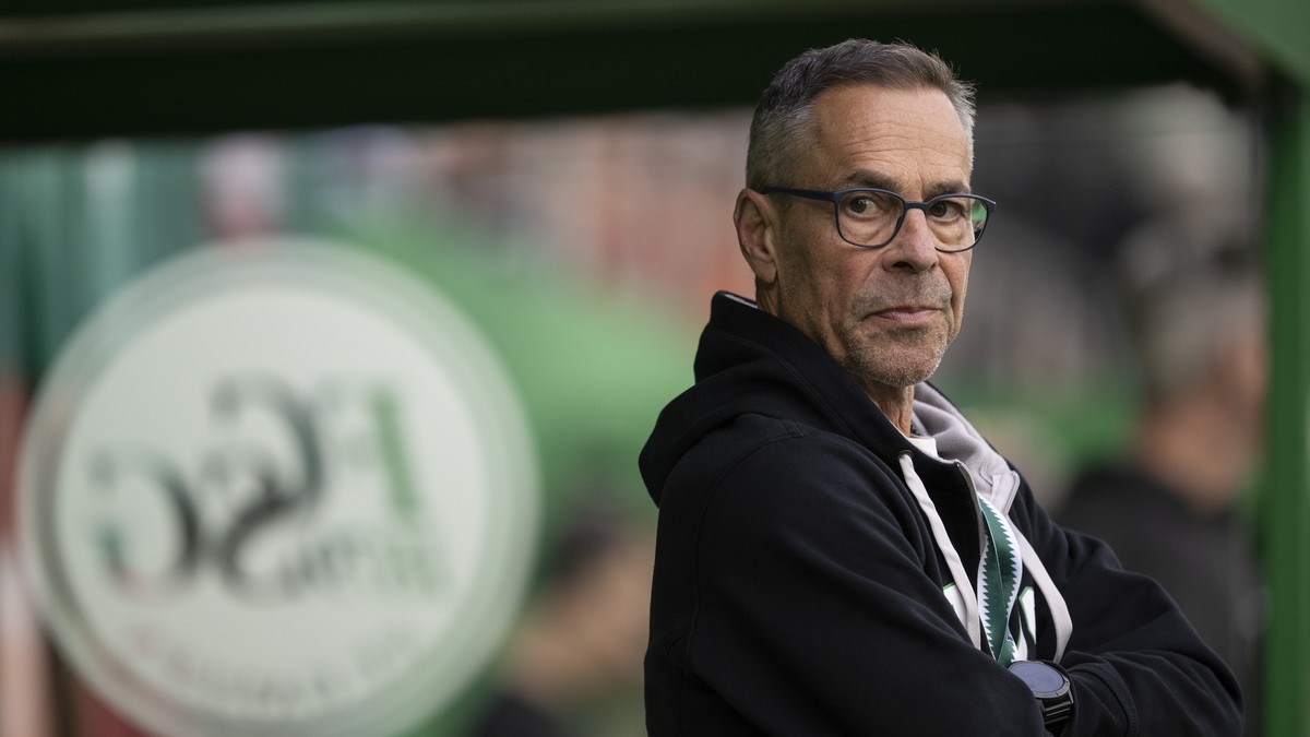 St. Gallens Praesident Matthias Hueppi im Fussball Meisterschaftsspiel der Swiss Super League zwischen dem FC St. Gallen (SG) und den BSC Young Boys (YB), am Sonntag, 9. November 2025, im kybunpark in ...