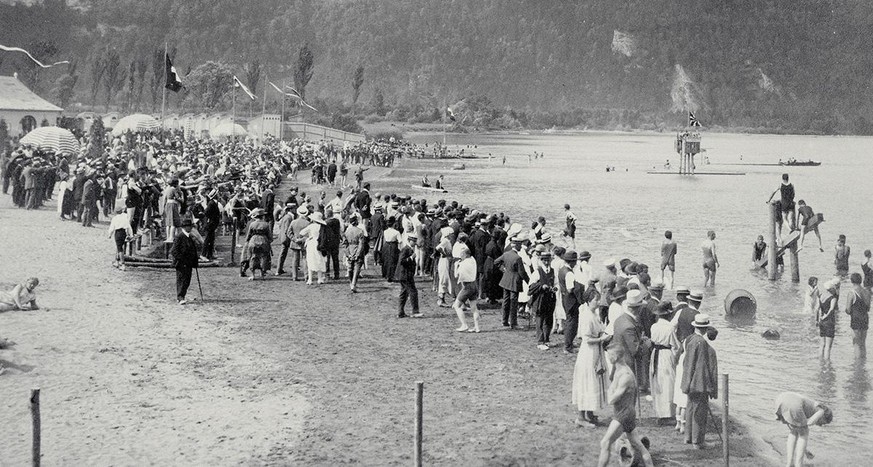 Strandbad Weesen: Mehr Zuschauer als Badende.