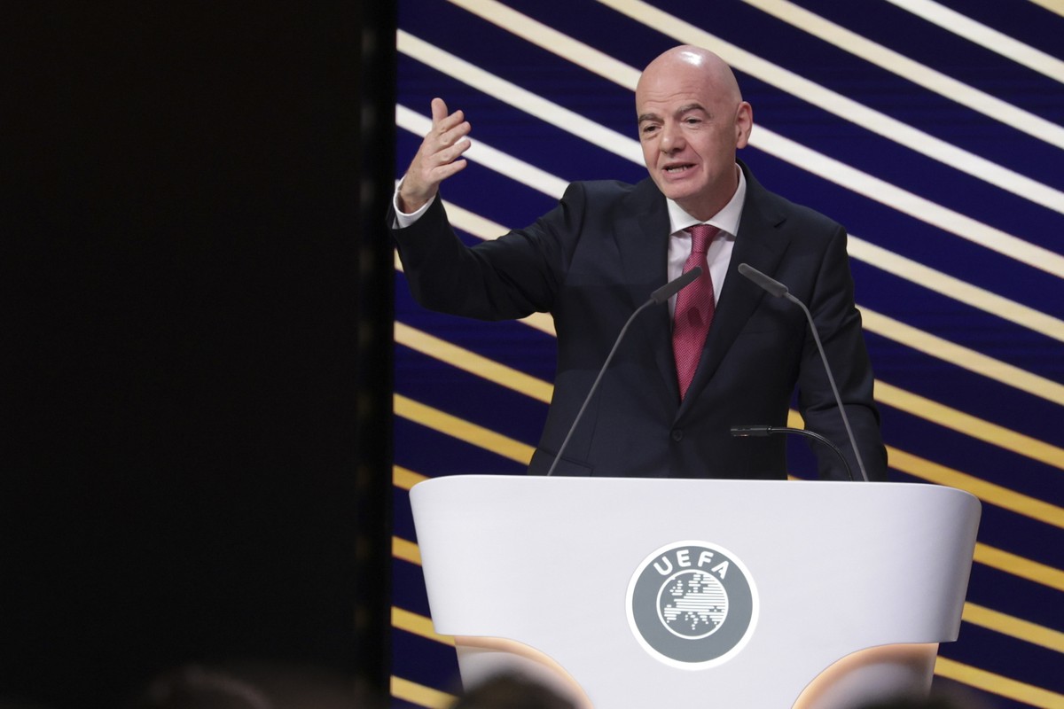 epa12730363 FIFA President Gianni Infantino delivers a speech during the 50th UEFA Ordinary Congress in Brussels, Belgium, 12 February 2026. EPA/CHRISTOPHER NEUNDORF
