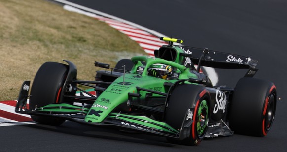 epa12010852 Kick Sauber driver Gabriel Bortoleto of Brazil in action during the qualifying for the 2025 Formula 1 Japanese Grand Prix at the Suzuka Circuit, Suzuka, Japan, 05 April 2025. The Formula O ...