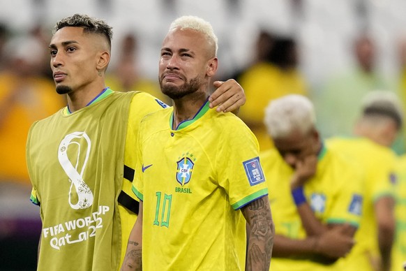 Brazil&#039;s Neymar cries at the end of the World Cup quarterfinal soccer match between Croatia and Brazil, at the Education City Stadium in Al Rayyan, Qatar, Friday, Dec. 9, 2022. (AP Photo/Darko Ba ...