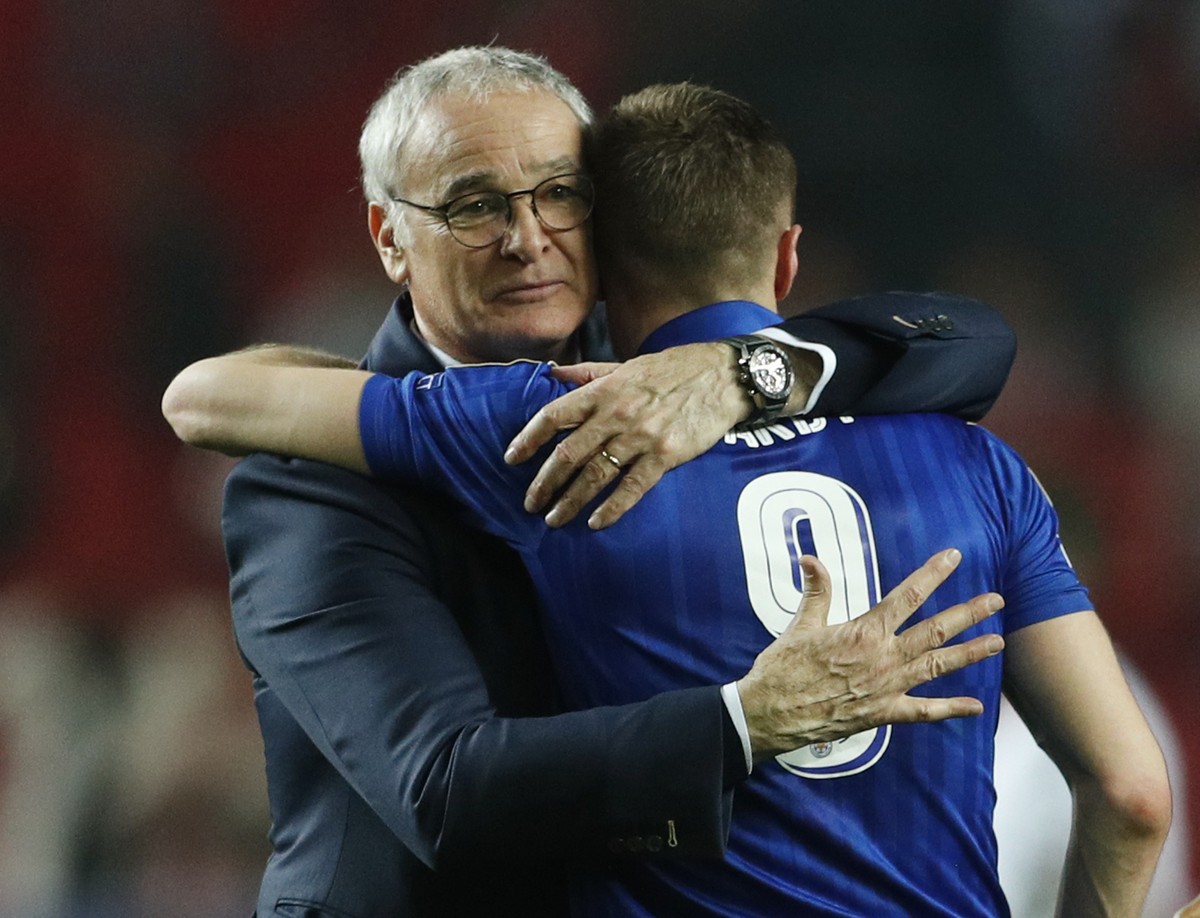 Soccer Football - Sevilla v Leicester City - UEFA Champions League Round of 16 First Leg - Ramon Sanchez Pizjuan Stadium, Seville, Spain - 22/2/17 Leicester City's Jamie Vardy and Leicester City  ...