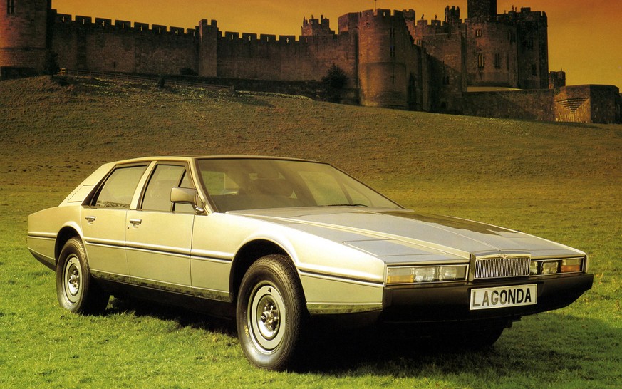 aston martin lagonda 1976 1980er supercar luxusauto auto grossbritannien http://www.wsupercars.com/wallpaper-download.php?pic=wallpapers/Aston_Martin/1976-Aston-Martin-Lagonda-V4-1200.jpg