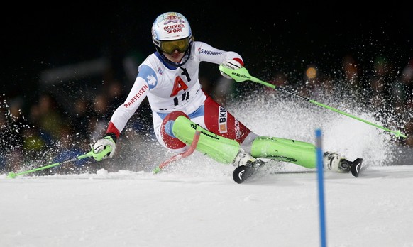 Switzerland&#039;s Denise Feierabend competes during an alpine ski, women&#039;s World Cup slalom in Flachau, Austria, Tuesday, Jan. 9, 2018. (AP Photo/Giovanni Auletta)