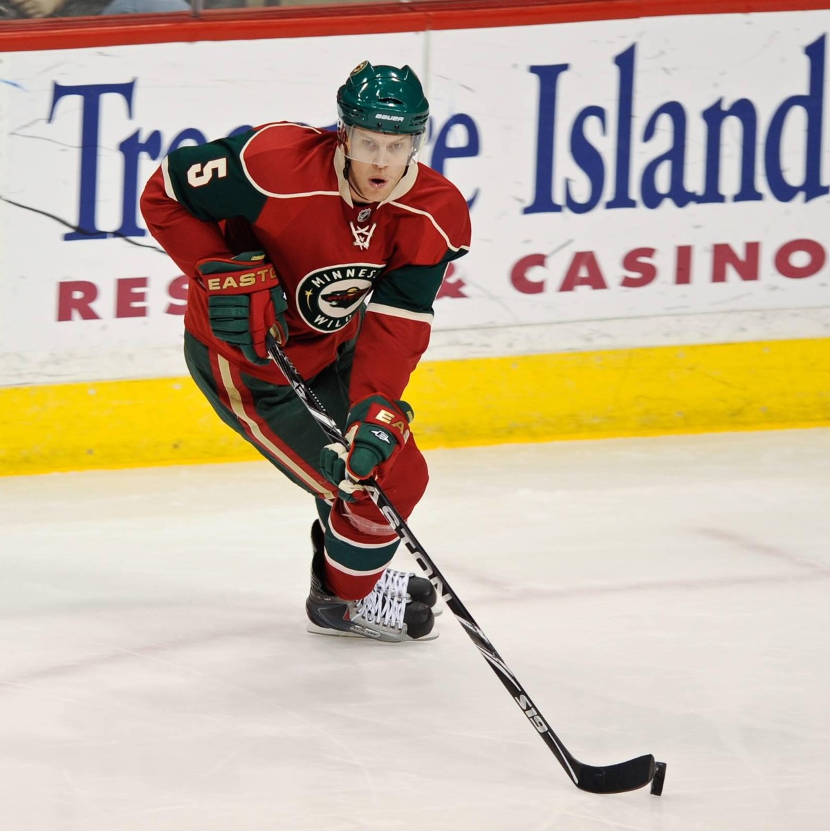 Bildnummer: 05153586 Datum: 18.11.2009 Copyright: imago/Icon SMI
18 November 2009 Minnesota Wild defenseman Kim Johnsson 5 in action during the Phoenix Coyote s 3-2 win over the Minnesota Wild at the ...
