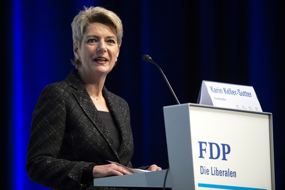 Bundesraetin Karin Keller Sutter, spricht an der Delegiertenversammlung der Freisinnig Demokratischen Partei der Schweiz, FDP, in Biel am Samstag, 12. Januar 2019. (KEYSTONE/Anthony Anex)