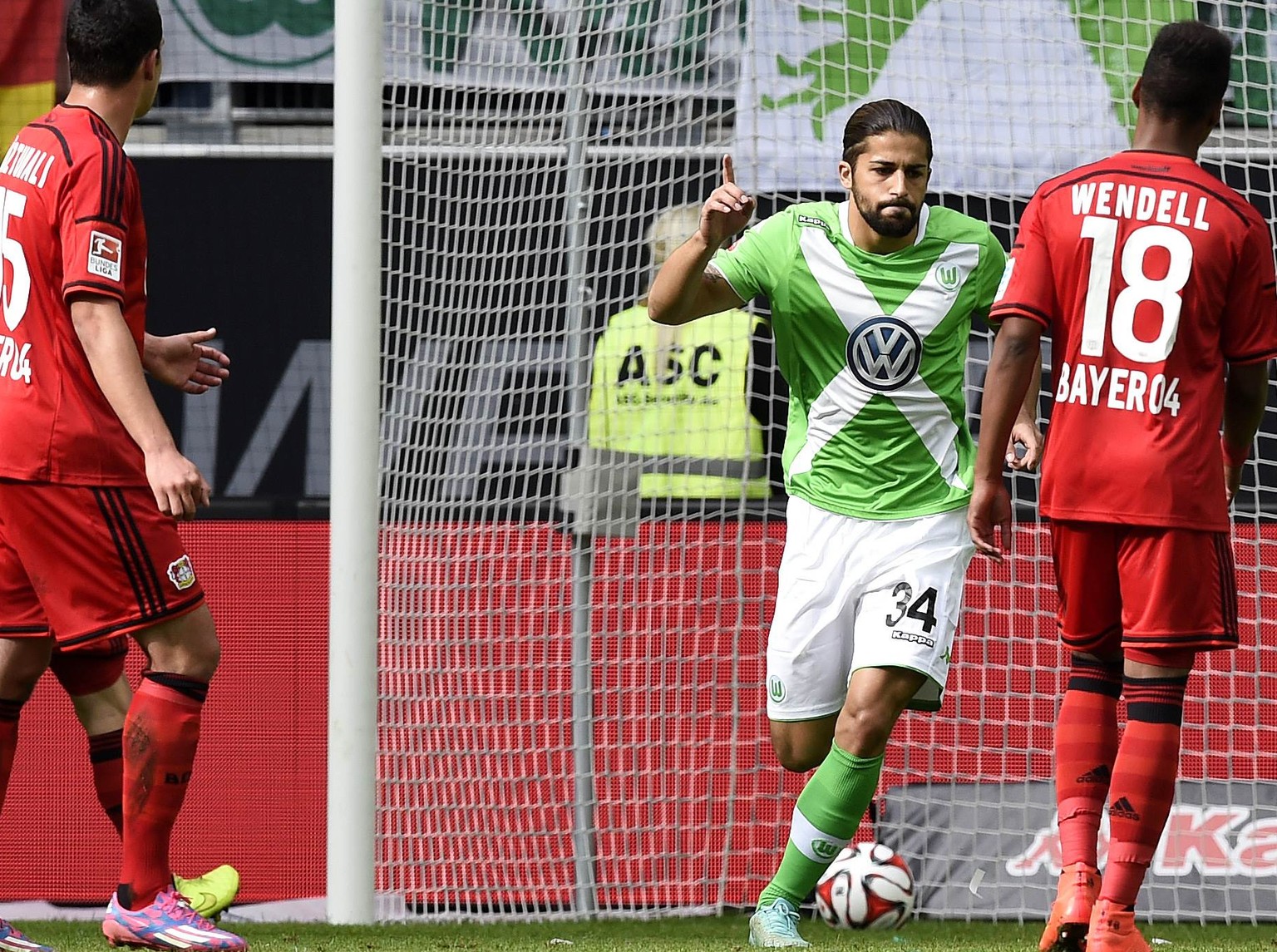 War Ricardo Rodriguez der stärkste Schweizer der Bundesliga-Hinrunde? Stimmen Sie ab!