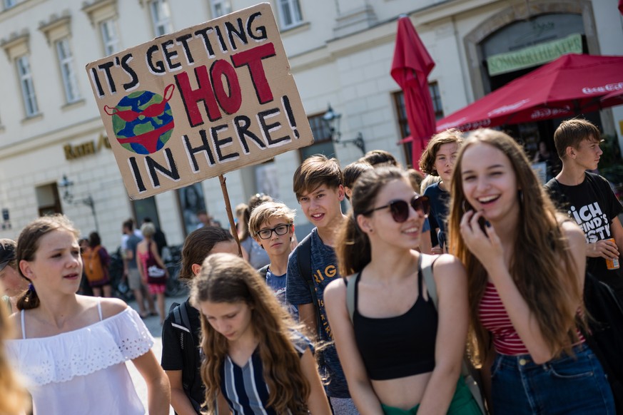 epa07803939 Young people take part in a &#039;Fridays for Future&#039; demonstration against climate change in Leipzig, Germany, 30 August 2019. Students across the world are taking part in a strike m ...