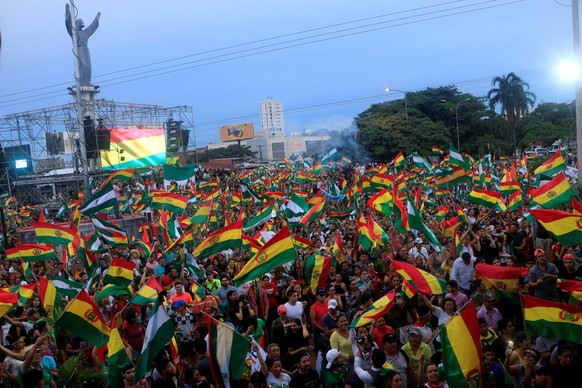 epa07987564 Bolivians celebrate the resignation of President Evo Morales, in La Paz, Bolivia, 10 November 2019. Morales confirmed his resignation after almost 14 years in power on 10 November. EPA/JUA ...