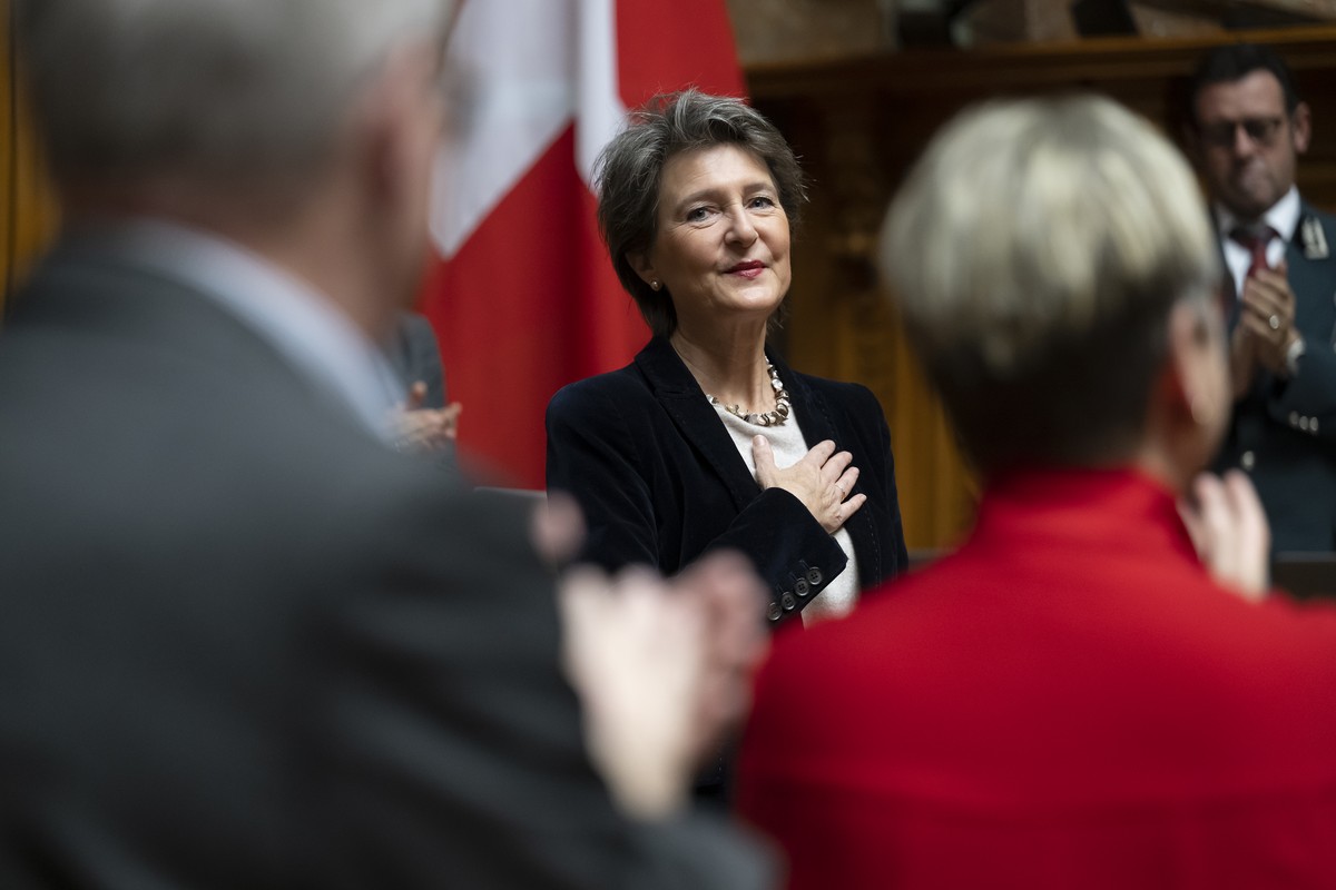 Simonetta Sommaruga a reçu le prestigieux prix «Woman Political Leaders Trailblazer Award» lundi à Reykjavik.