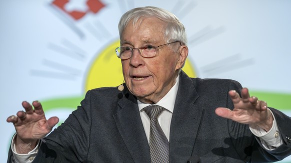 Alt-Bundesrat Christoph Blocher an der Delegiertenversammlung der Schweizerischen Volkspartei SVP in Balsthal, am Samstag, 25. Januar 2025. (KEYSTONE/Georgios Kefalas)