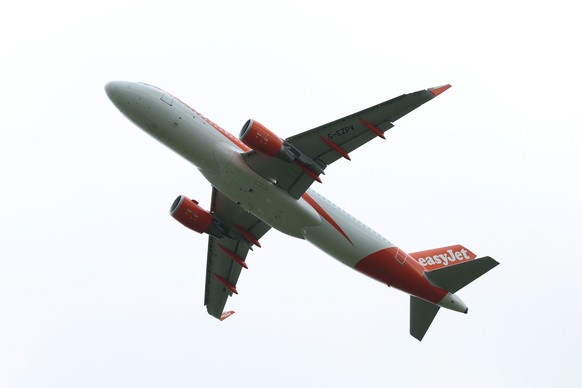 epa13011866 An EasyJet flight takes off from Manchester Airport in Manchester, Britain, 02 June 2026. Jet fuel prices have risen sharply on international markets since the beginning of the conflict in ...