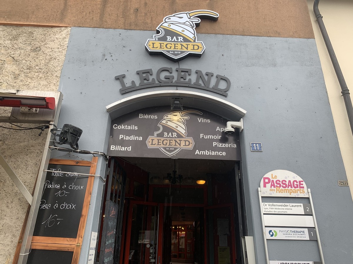 A Yverdon, depuis plusieurs mois, Ruben Ramchurn, héros pour certains, emmerdeur pour d'autres, traque les dealers de sa ville et se met en danger.