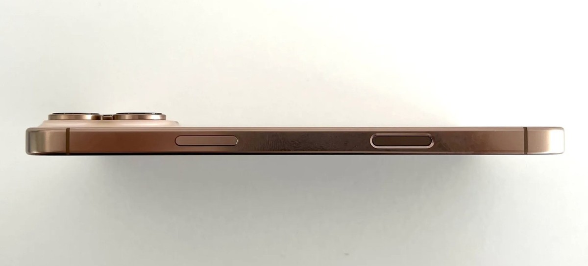 Der neue Kameraknopf befindet sich unten an der rechten Gehäuseseite des iPhones.