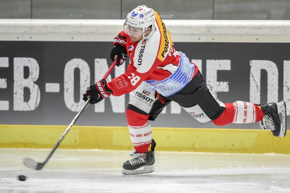 07.11.2015; Augsburg; Eishockey Deutschland Cup - USA - Schweiz;
Inti Pestoni (SUI) 
(Andy Mueller/freshfocus)