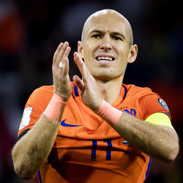 epa06257819 Dutch national soccer player Arjen Robben reacts after the FIFA World Cup 2018 qualifying Group A soccer match between Netherlands and Sweden, in Amsterdam, The Netherlands, 10 October 201 ...