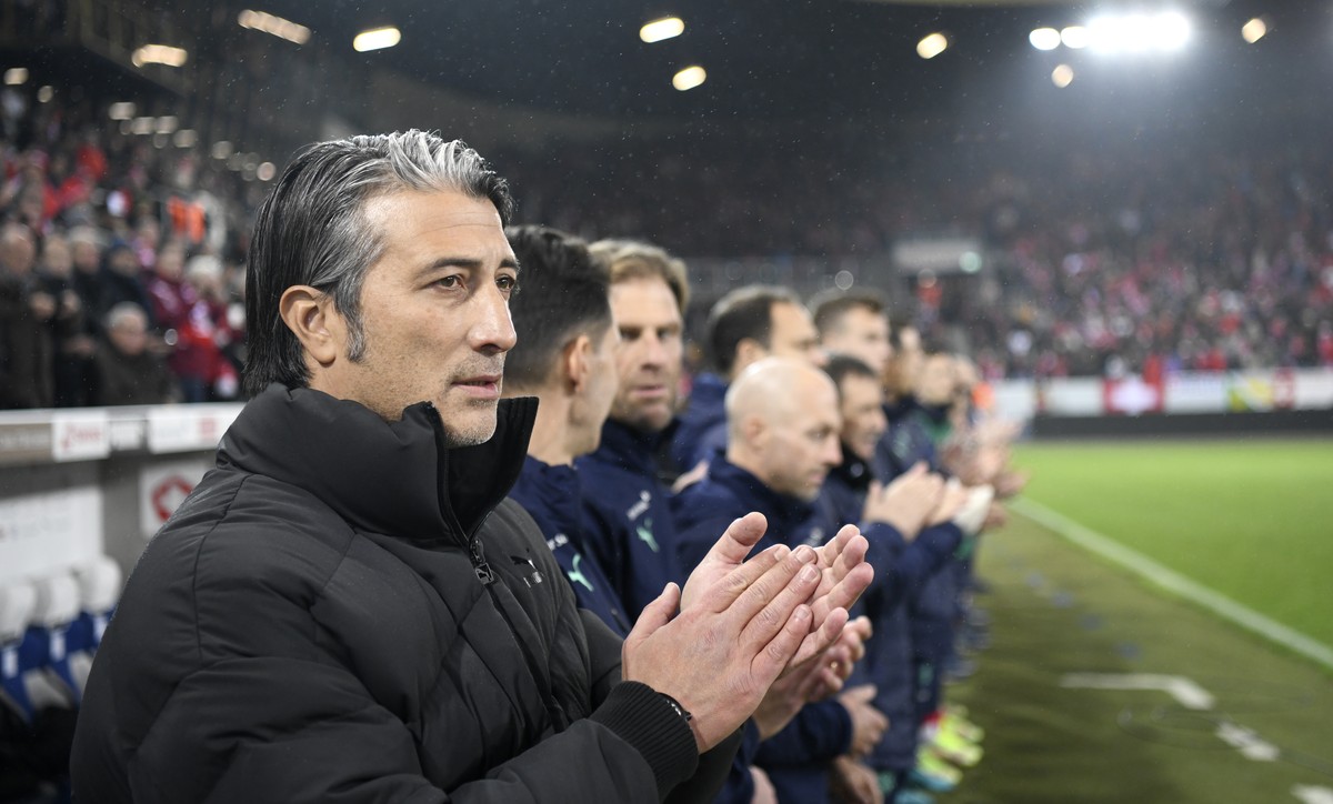 Switzerland's head coach Murat Yakin during the 2022 FIFA World Cup European Qualifying Group C match between Switzerland and Bulgaria at the Swissporarena stadium in Lucerne, Switzerland, Monday ...