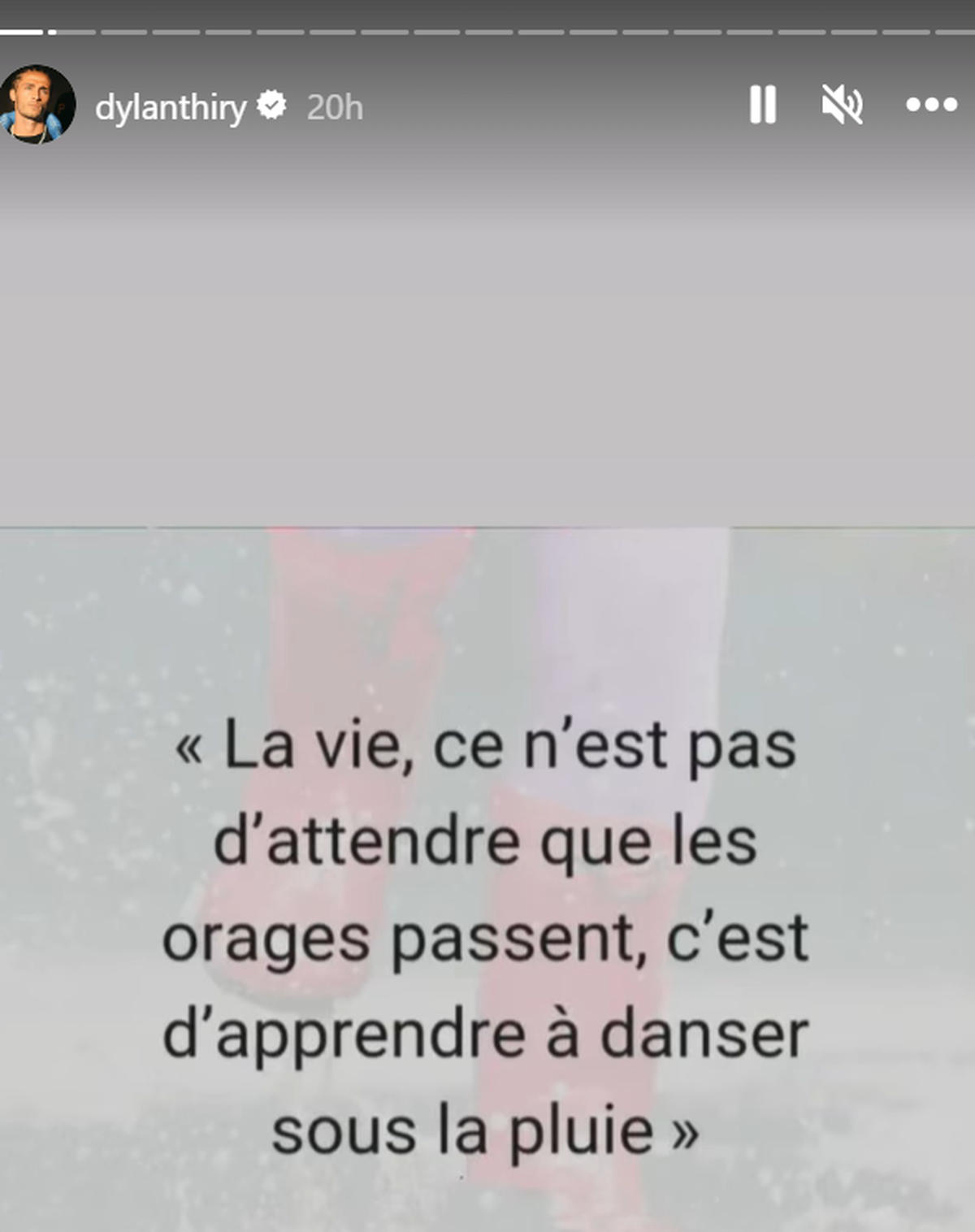 Que quelqu'un l'invite à un TED, qu'on en finisse.