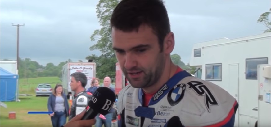 William Dunlop nach einem Sieg im Jahre 2015.&nbsp;