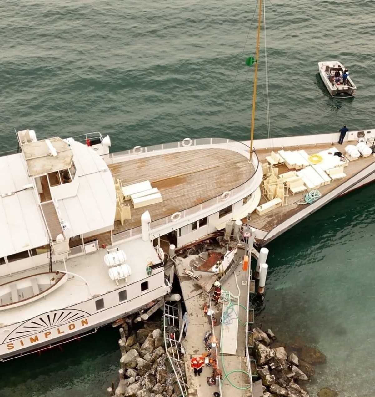 Le débarcadère est encastré dans le bateau (ou l'inverse, c'est selon).