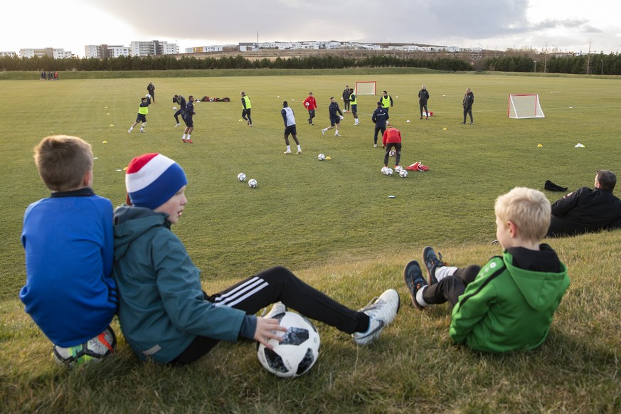 View of the training session of Switzerland, two days before the UEFA Nations League soccer match between Iceland and Switzerland, at the Versalir in Reykjavik, Iceland, on Saturday, October 13, 2018. ...