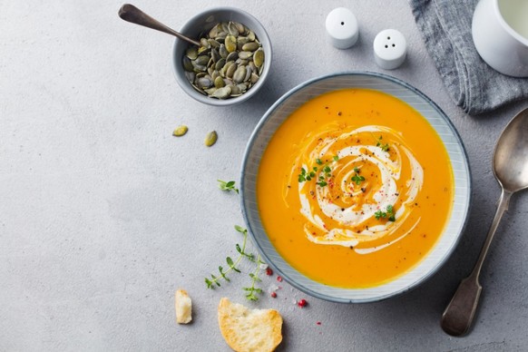 Dinge, auf die man sich im Herbst freuen kann: Kürbissuppe