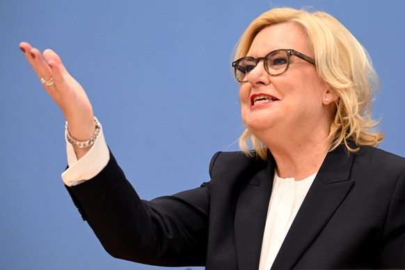 epa10521968 The parliamentary commissioner for the German military, Eva Hoegl, gestures as she presents her annual report at press conference in Berlin, Germany, 14 March 2023. EPA/Filip Singer POLAND ...