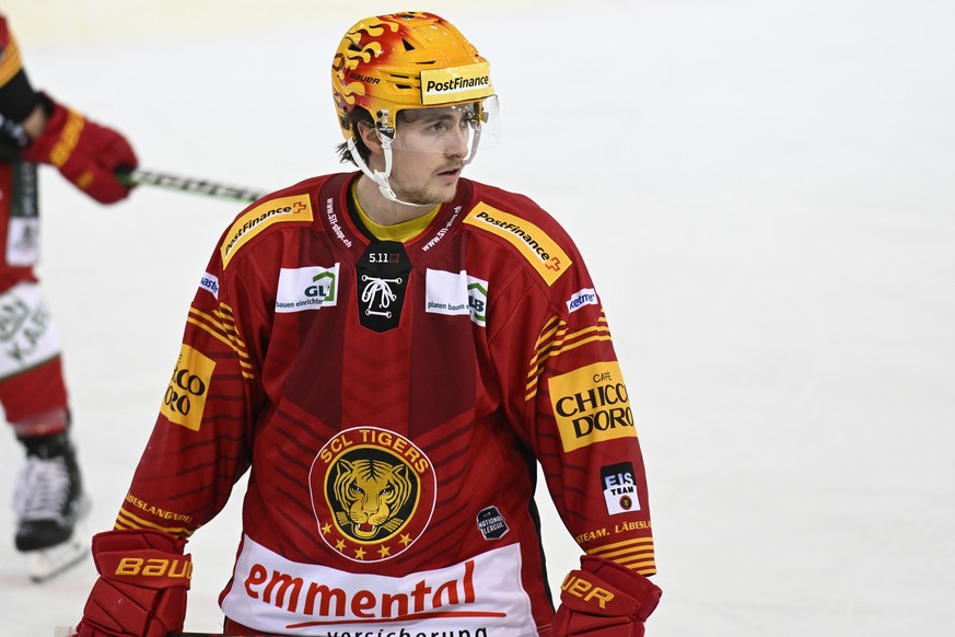 Tigers Topscorer Marc Michaelis, waehrend dem Qualifikations-Spiel der National League, zwischen den SCL Tigers und dem HC Ambri-Piotta, am Samstag 19. November 2022, im Ilfisstadion in Langnau. (Post ...