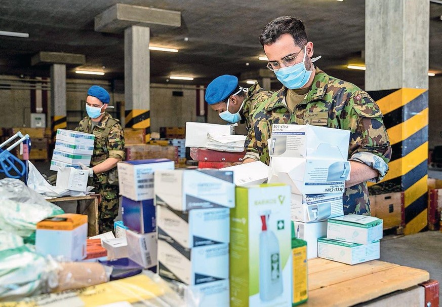 Spitalsoldaten bereiten medizinisches Material vor (Mourdon, 19. März 2020).