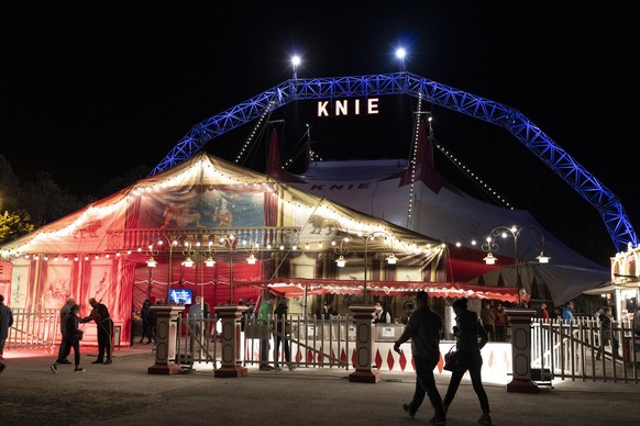 ZUM 100-JAHR-JUBILAEUM DES CIRCUS KNIE STELLEN WIR IHNEN FOLGENDES BILDMATERIAL ZUR VERFUEGUNG --- Circus Knie pictured at the Allmend in Thun, Canton of Berne, Switzerland, on October 25, 2018. (KEYS ...